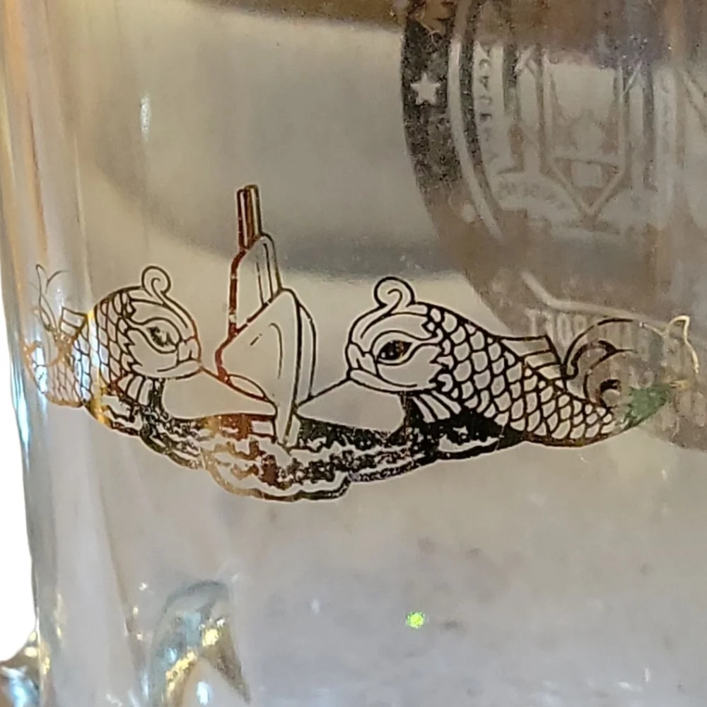 Vtg USS George Bancroft SSBN-643 Military NAVY SUBMARINE GLASS BEER MUG Gold